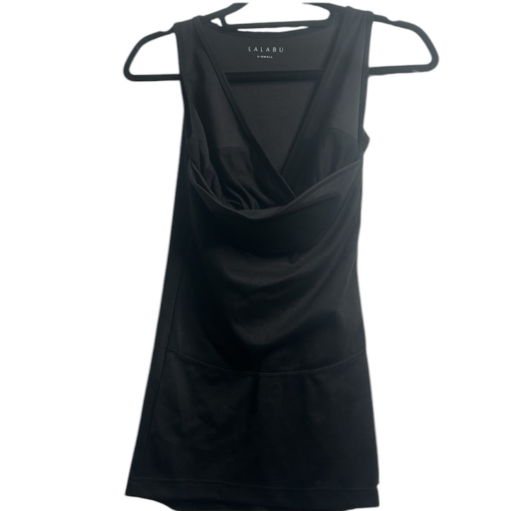 LALABU black soothes baby wearing shirt sleeveless top size xsmall